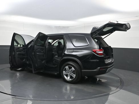 Used 2024 Honda Pilot EX-L image 38