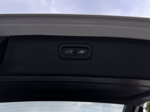 Used 2023 Volvo XC90 B5 Core w/ Protection Package Premier AWD/4WD image 43