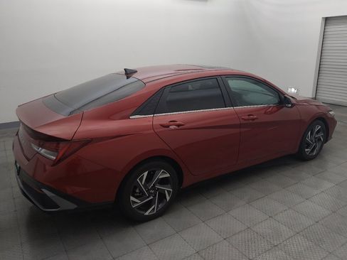 Used 2024 Hyundai Elantra SEL w/ Convenience Package FWD image 10