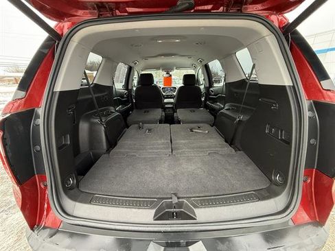 Used 2022 GMC Acadia SLE w/ Driver Convenience Package image 28