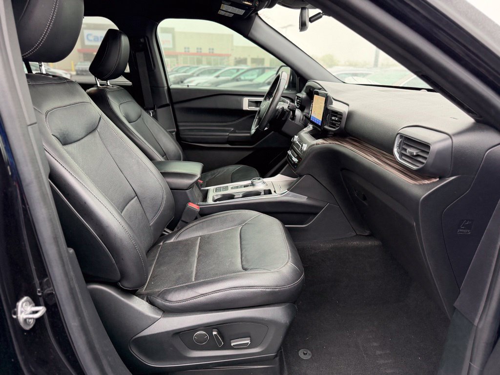 Used 2020 Ford Explorer Limited w/ Class III Trailer Tow Package RWD image 9