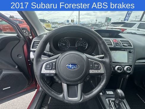 Used 2017 Subaru Forester 2.5i Touring AWD/4WD image 25