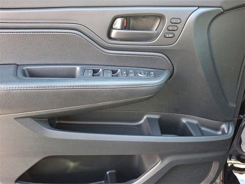 Used 2022 Honda Odyssey EX-L image 12