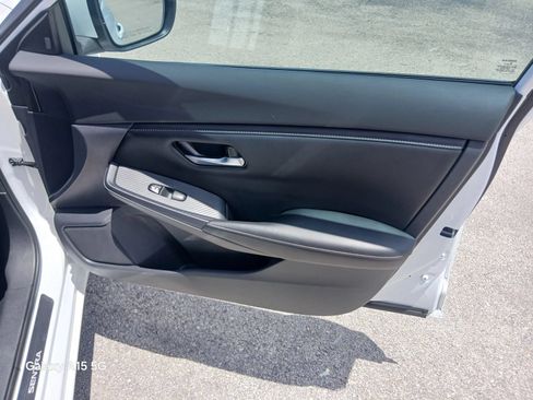 Used 2021 Nissan Sentra SV FWD image 16