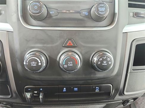 Used 2024 RAM 1500 Classic Warlock image 27