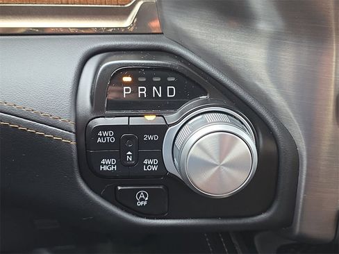 Used 2022 RAM 1500 Limited w/ Body Color Bumper Group image 16