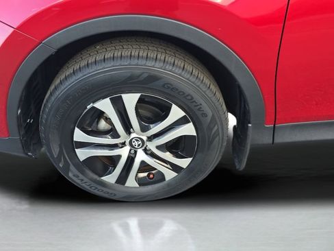 Used 2014 Toyota RAV4 LE AWD/4WD image 25