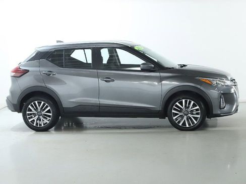 Certified 2024 Nissan Kicks SV image 12