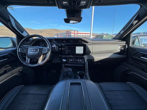 Used 2022 GMC Sierra 1500 AT4X image 26