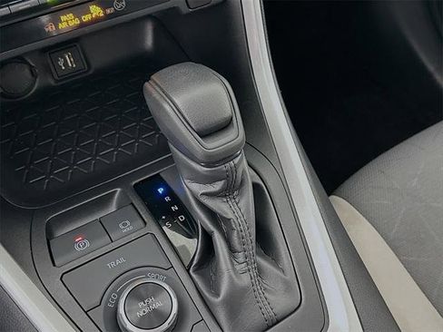 Certified 2025 Toyota RAV4 XLE image 20