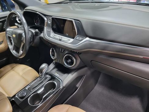 Certified 2022 Chevrolet Blazer Premier w/ Enhanced Convenience Package AWD/4WD image 17