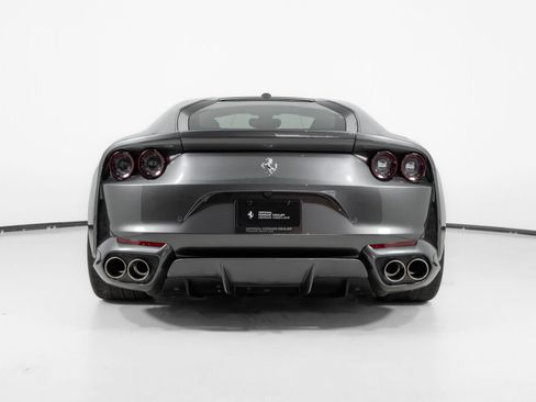Used 2019 Ferrari 812 Superfast RWD image 6