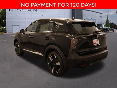 New 2025 Nissan Kicks SR w/ SR Premium Package image 3