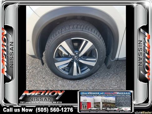 Used 2023 Nissan Rogue Platinum w/ Platinum Premium Package image 17