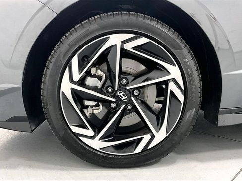 Used 2026 Hyundai Sonata SEL FWD image 8