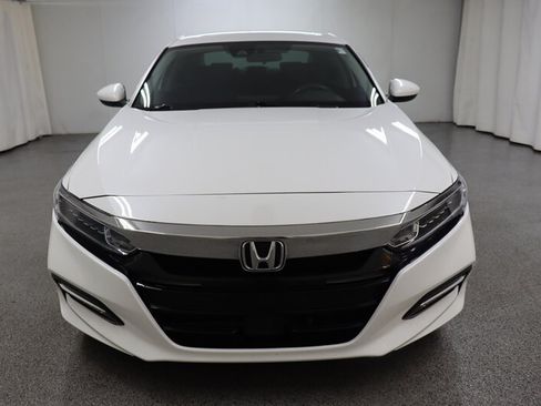 Used 2018 Honda Accord EX image 2