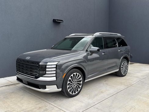 New 2026 Hyundai Palisade Calligraphy FWD image 1
