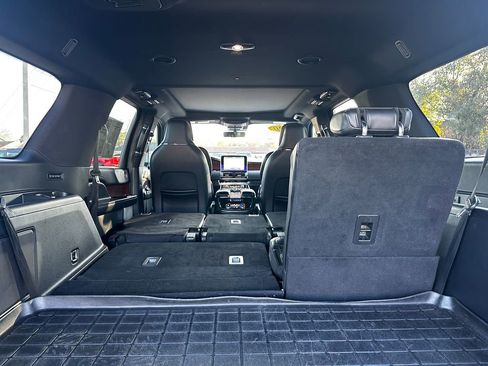 Used 2020 Lincoln Navigator L Reserve w/ Equipment Group 208A Reserve image 44