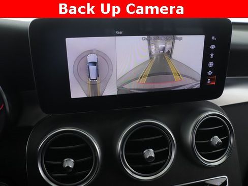 Used 2021 Mercedes-Benz GLC 300 4MATIC image 5