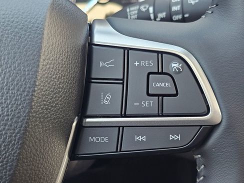 New 2026 Toyota Highlander XLE AWD/4WD image 31