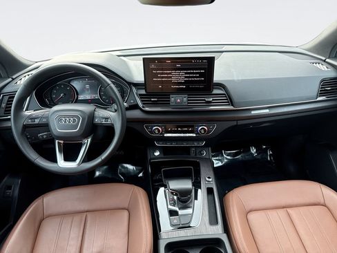 Used 2023 Audi Q5 2.0T Premium w/ Convenience Package AWD/4WD image 23