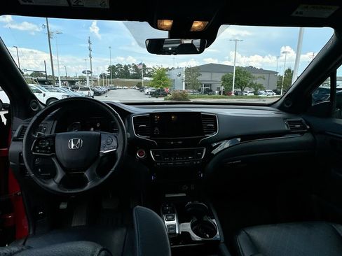 Used 2023 Honda Passport Elite image 3