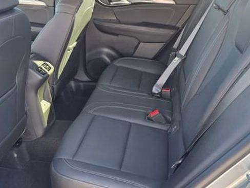 Used 2025 Buick Envision Preferred image 11