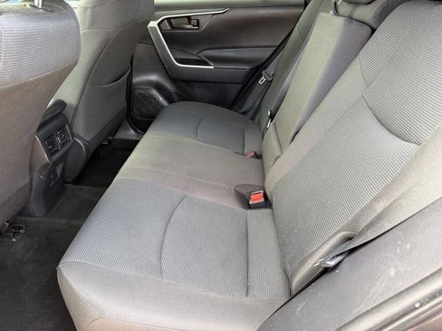 Used 2023 Toyota RAV4 LE FWD image 10