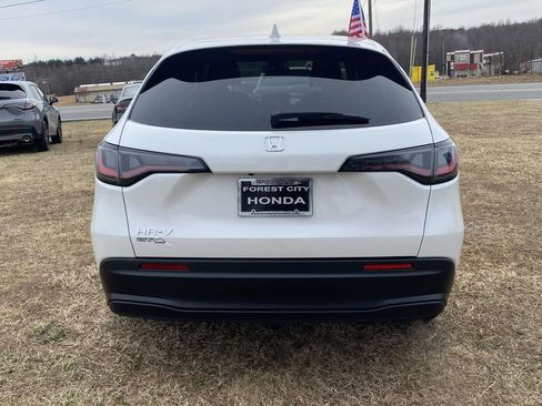 New 2026 Honda HR-V LX image 4