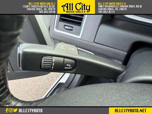 Used 2016 Volvo XC60 T5 Platinum image 22