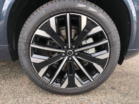 New 2026 Volvo XC90 B6 Ultra w/ Protection Package Premier image 9