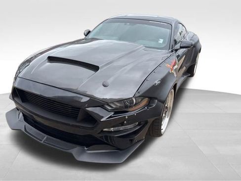 Used 2020 Ford Mustang GT Premium w/ GT Performance Package RWD image 4