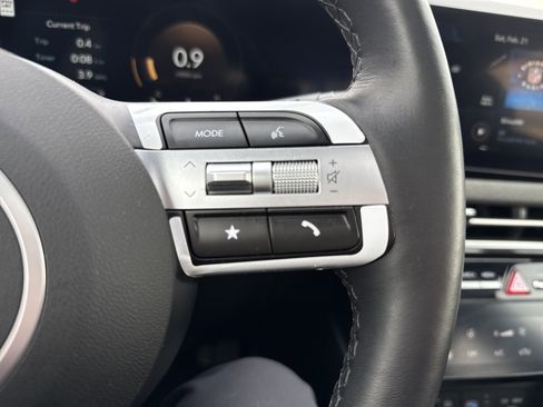 Certified 2025 Hyundai Santa Cruz Limited image 19