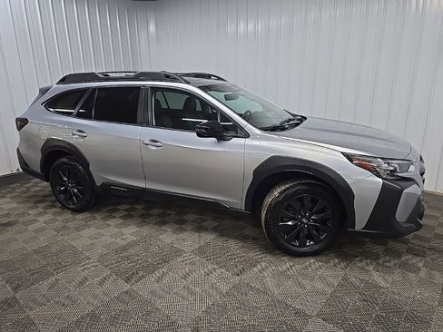 Used 2023 Subaru Outback Onyx Edition image 1