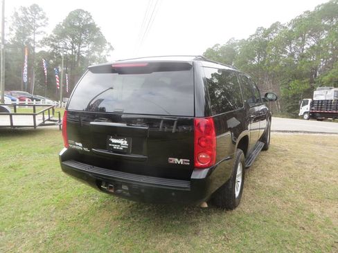 Used 2011 GMC Yukon XL SLT image 6