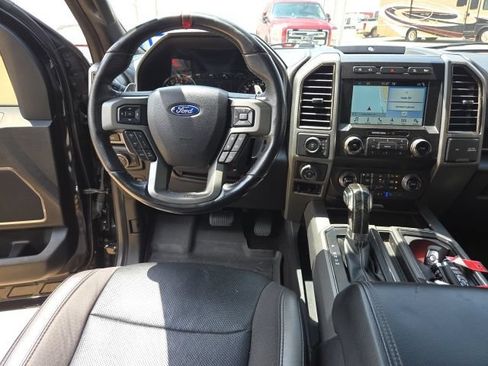 Used 2019 Ford F150 Raptor w/ Equipment Group 802A Luxury AWD/4WD image 9