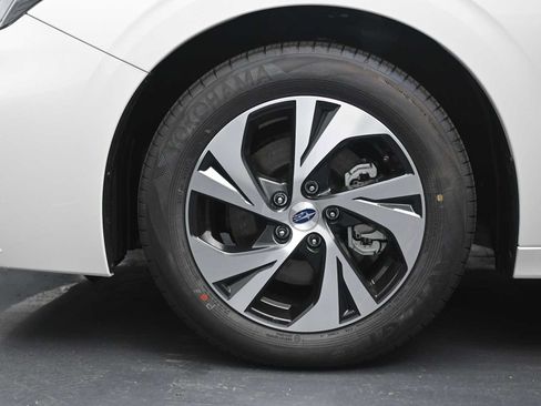 Used 2025 Subaru Legacy Premium w/ Popular Package #1 AWD/4WD image 21