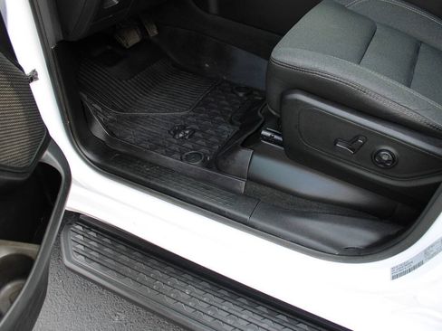 Used 2021 RAM 1500 Big Horn AWD/4WD image 25