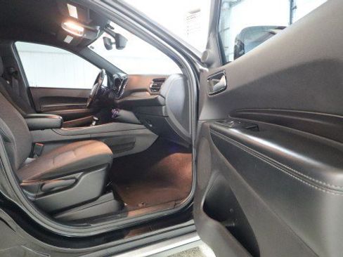 Used 2023 Dodge Durango SXT AWD/4WD image 10