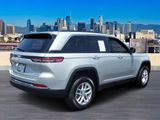 Used 2025 Jeep Grand Cherokee Laredo X image 3
