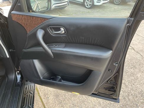 Used 2020 Nissan Armada SL w/ Premium Package image 17