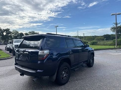 Used 2020 Toyota 4Runner Venture w/ Moonroof Package AWD/4WD image 7