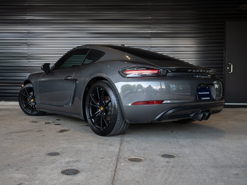 Certified 2017 Porsche 718 Cayman S RWD image 3