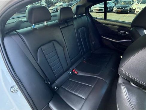Used 2020 BMW M340i RWD image 21