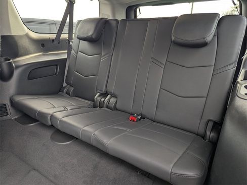 Used 2018 Cadillac Escalade ESV Premium Luxury image 14