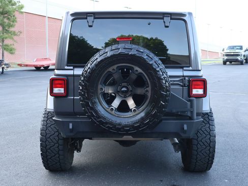 Used 2022 Jeep Wrangler Unlimited Sahara w/ Cold Weather Group AWD/4WD image 26