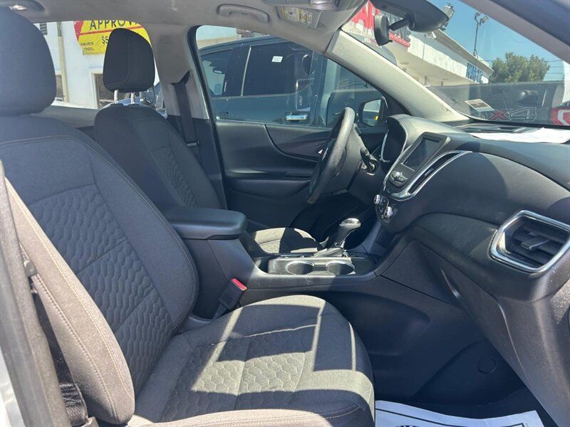 Used 2021 Chevrolet Equinox LT FWD image 19