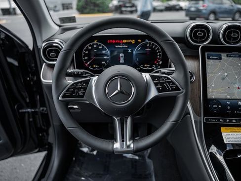 New 2025 Mercedes-Benz GLC 350e 4MATIC image 28
