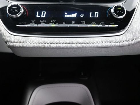 Used 2021 Toyota Corolla XSE FWD image 8