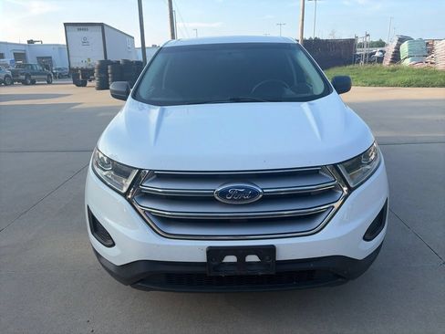 Used 2018 Ford Edge SE FWD image 4